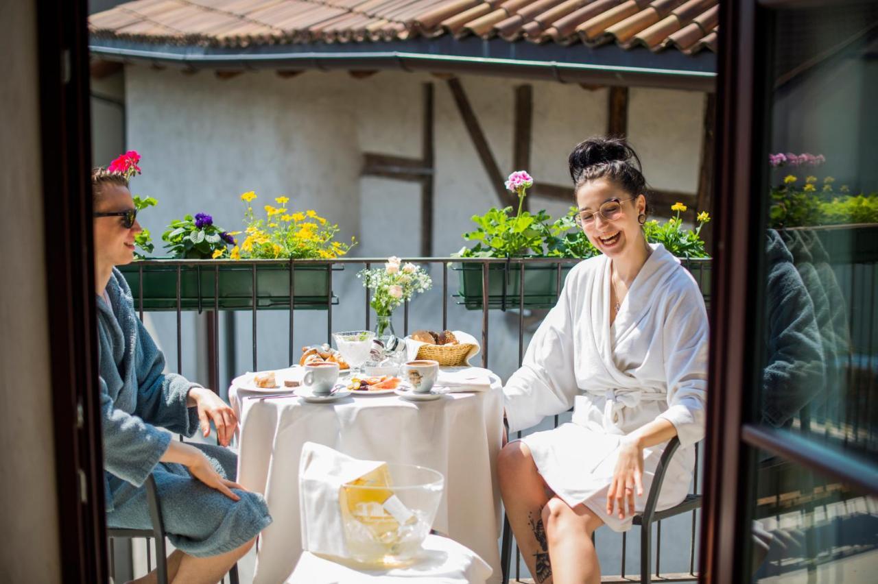 Roessl Bianco B&b&b Meran